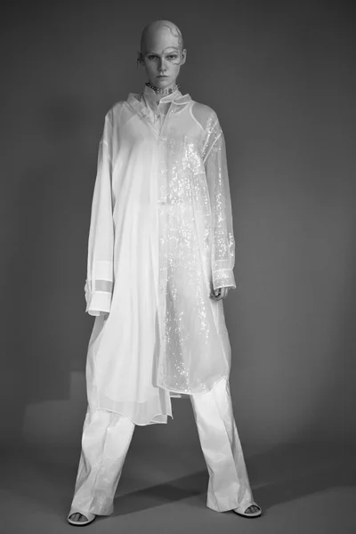 Look 30